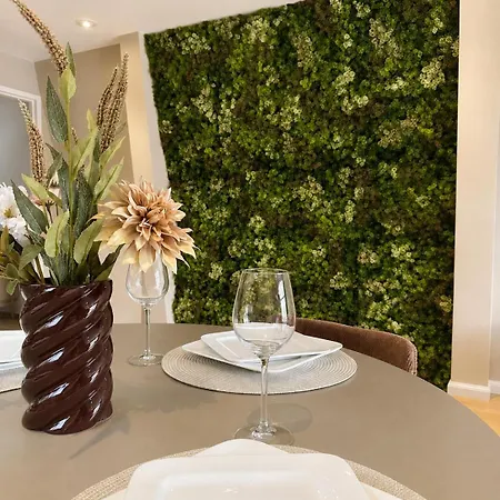 Appartement In Historic - Tesstays *